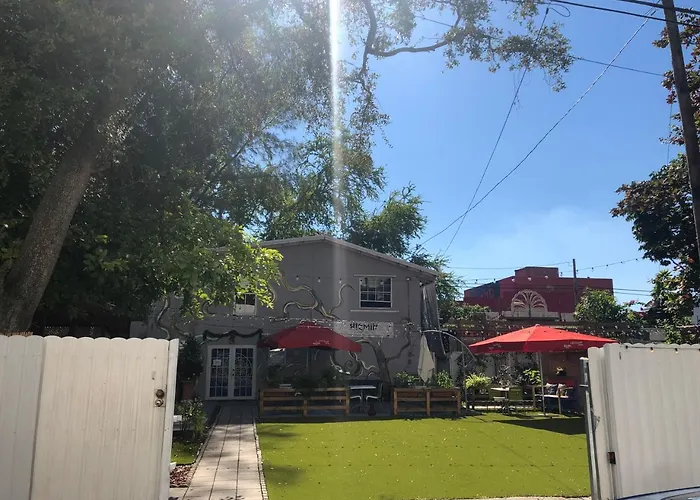 Guest House Paradiso Miami